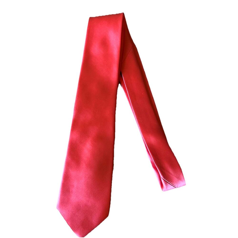 Y2K 90s GEOFFREY BEENE Mens Coral Pink Satin Neck Tie Preppy Shiny 58" x 3.25"